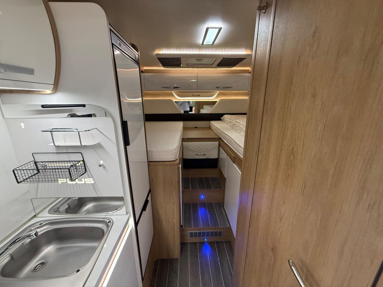 ROLLER TEAM ZEFFIRO 285 XT 6.99 5 POSTI OMOLOGATI