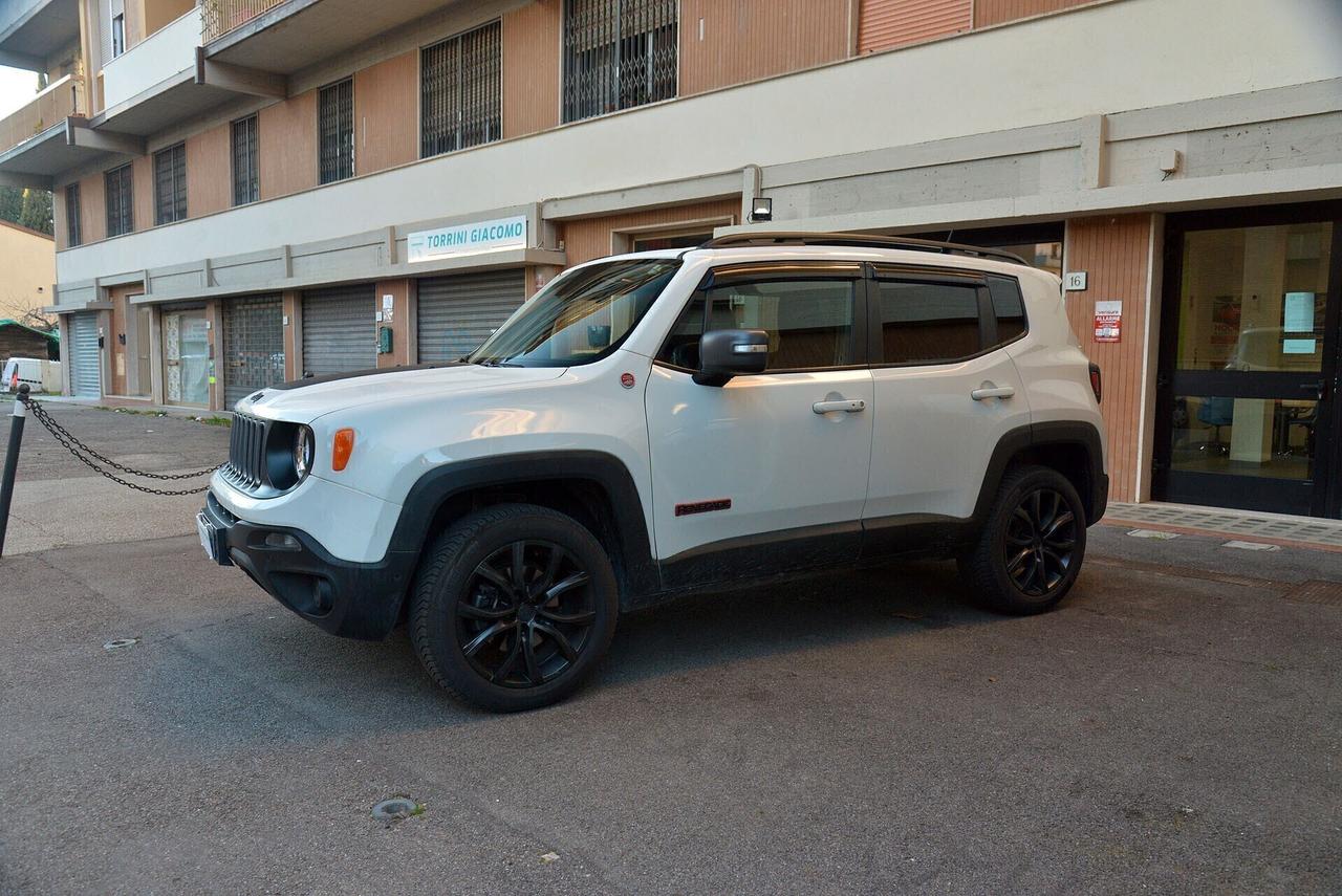 Jeep Renegade 2.0 Mjt 170CV 4WD Trailhawk automatica