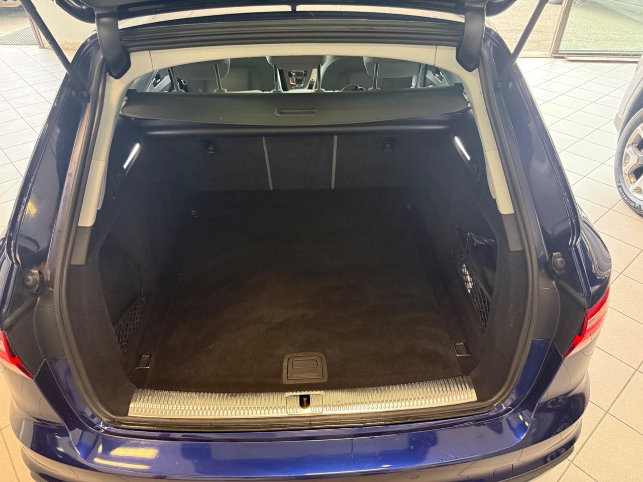 Audi A4 Avant 35 TDI/163 CV S tronic Business Advanced