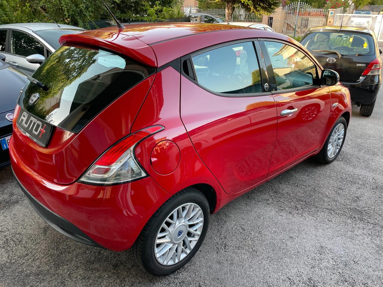 Lancia Ypsilon 1.2 69 CV 5 porte GPL Ecochic Gold
