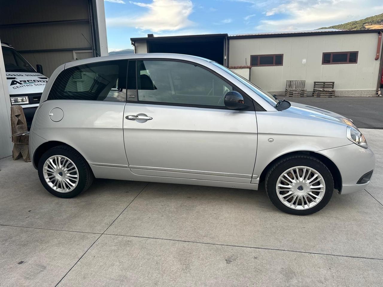 Lancia Ypsilon 1.2 69 CV Elle