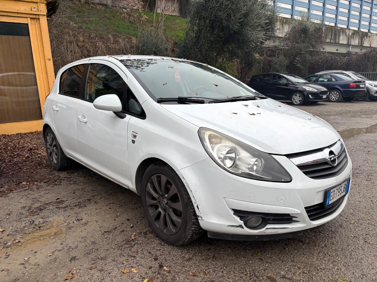 Opel Corsa 1.2 80CV 5porte GPL-TECH Edition