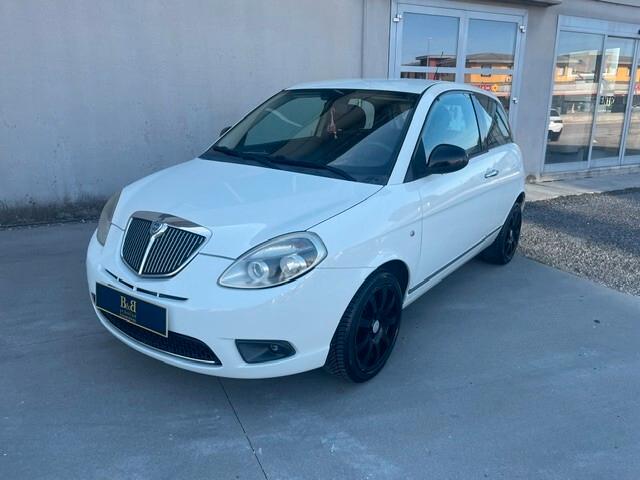 LANCIA YPSILON 1.2 69 CV DIVA – BENZINA – 02/2011
