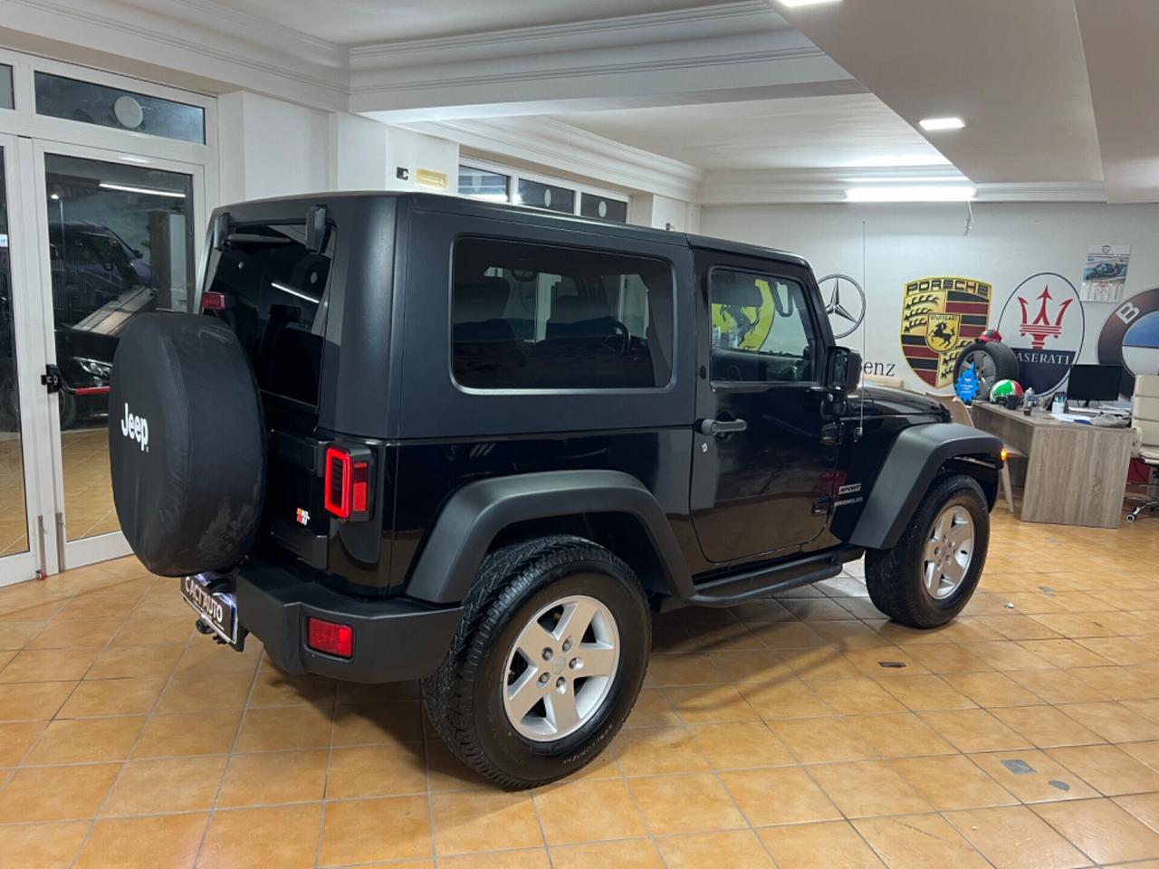 Jeep Wrangler 2.8 sport 4x4 177 cv