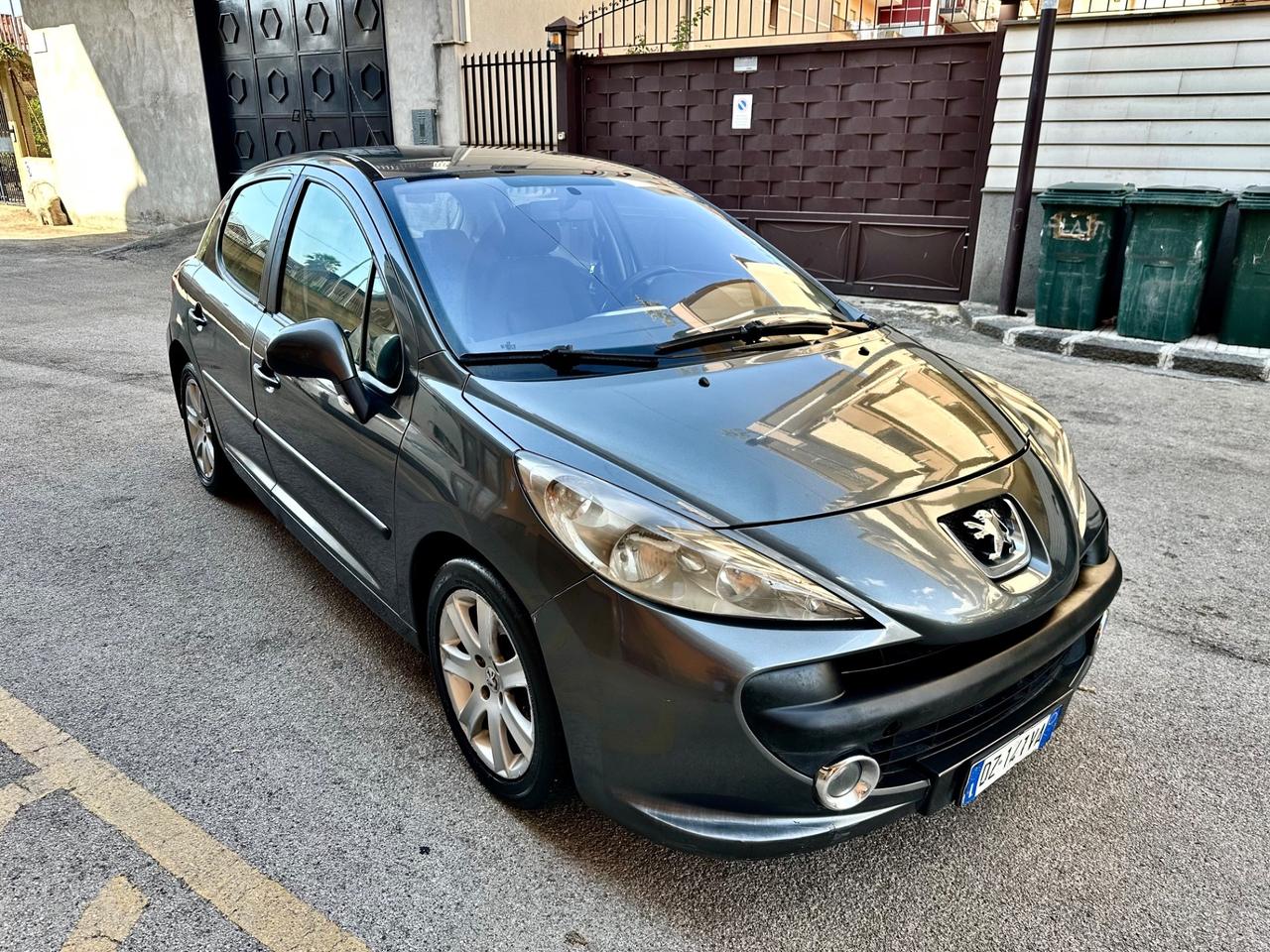 Peugeot 207 1.4 HDi 70CV 5p. Energie Sport