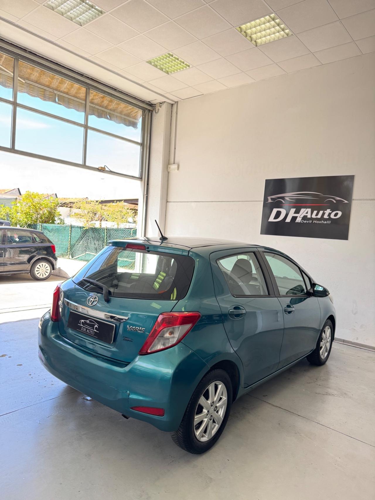 Toyota Yaris 1.3 5 porte Lounge