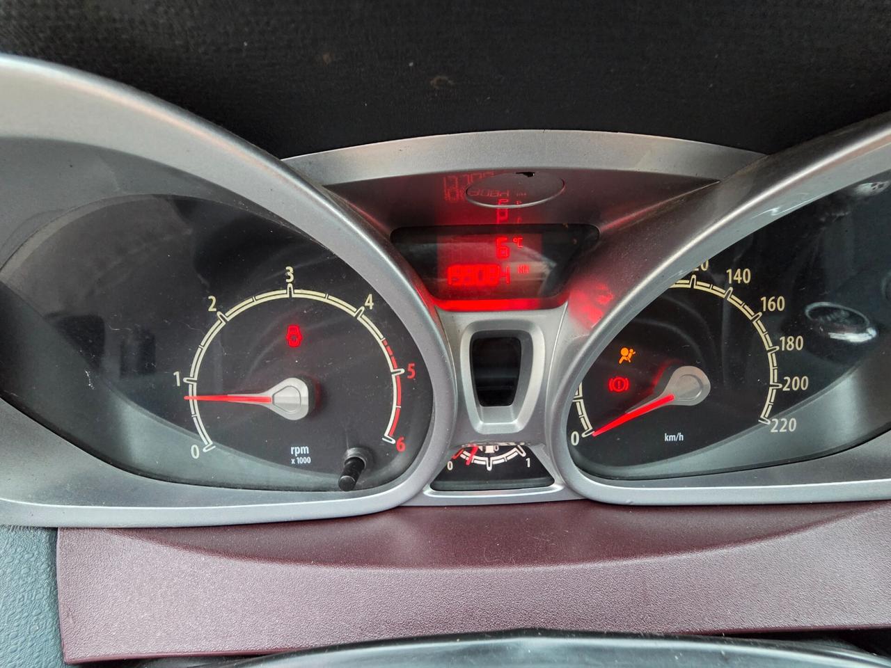 Ford Fiesta 1.4 TDCi 5p. Titanium JNEOPATENTATA