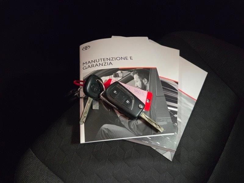 Toyota Yaris 4ª serie 1.5 Hybrid 5 porte Active