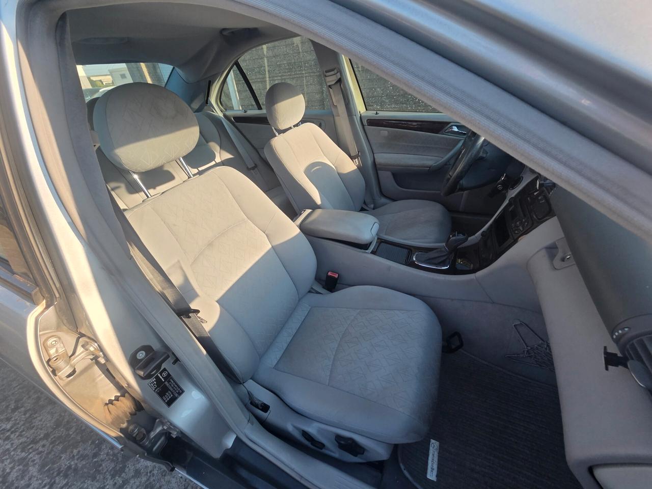 Mercedes-benz C 200 Kompressor TPS cat Elegance