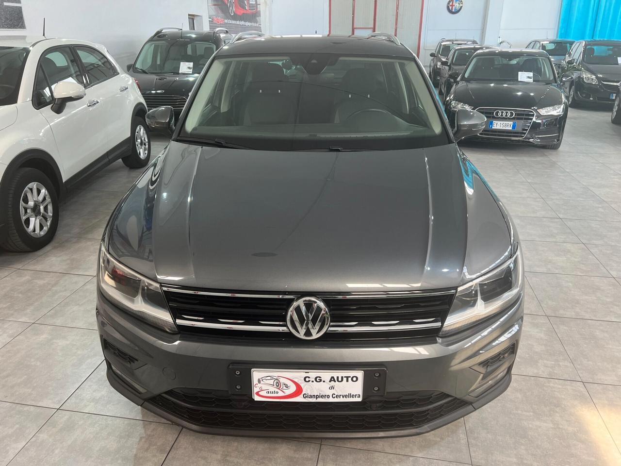 Volkswagen Tiguan 1.6 116 CV - Business BlueMotion Technology - 2019