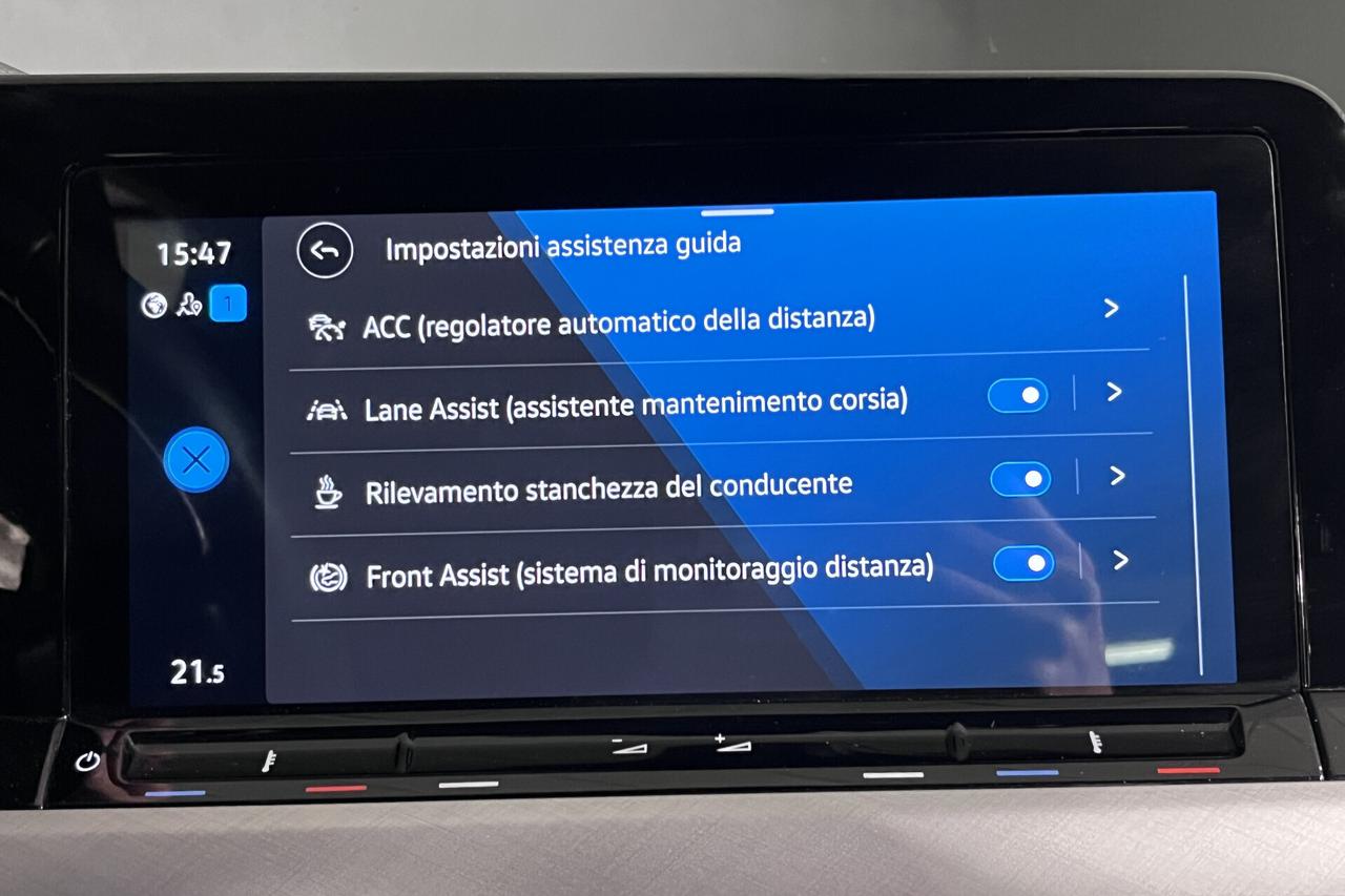 Volkswagen Golf Variant 2.0 TDI DSG LIFE Variant ACC LED