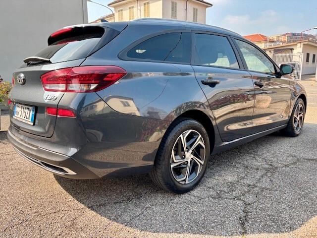 Hyundai i30 1.6 CRDi 136cv DCT 48V Prime SW