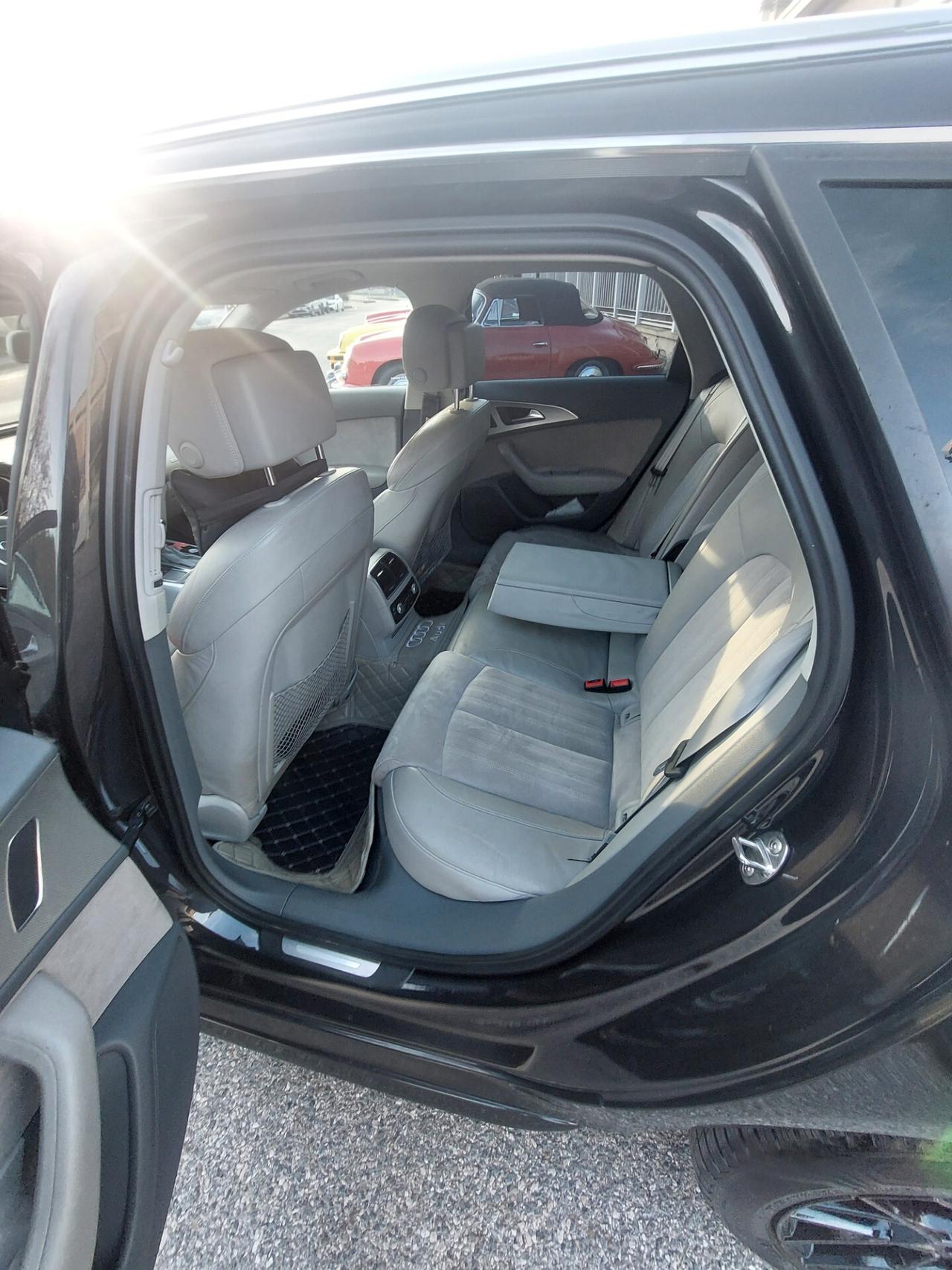 Audi A6 3.0 V6 quattro tiptronic business plus