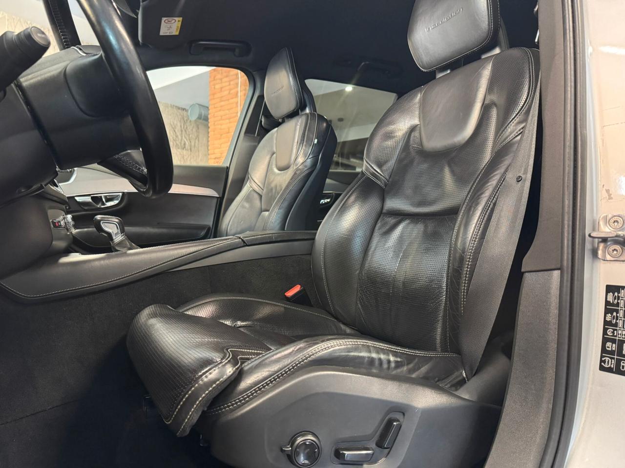 Volvo XC 90 XC90 D5 AWD Geartronic 7 posti Inscription