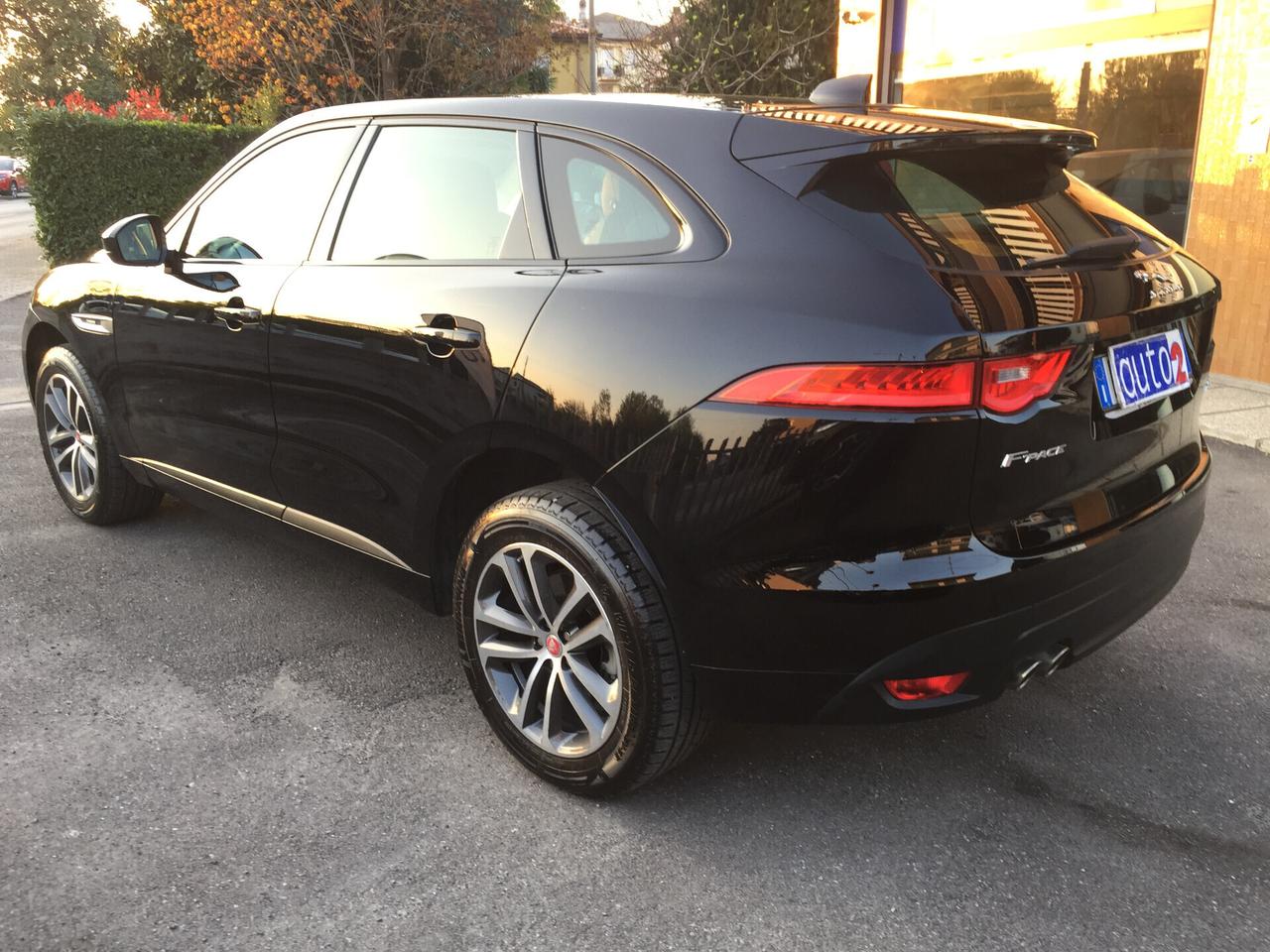 Jaguar F-Pace 2.0 D 180 CV AWD R-Sport