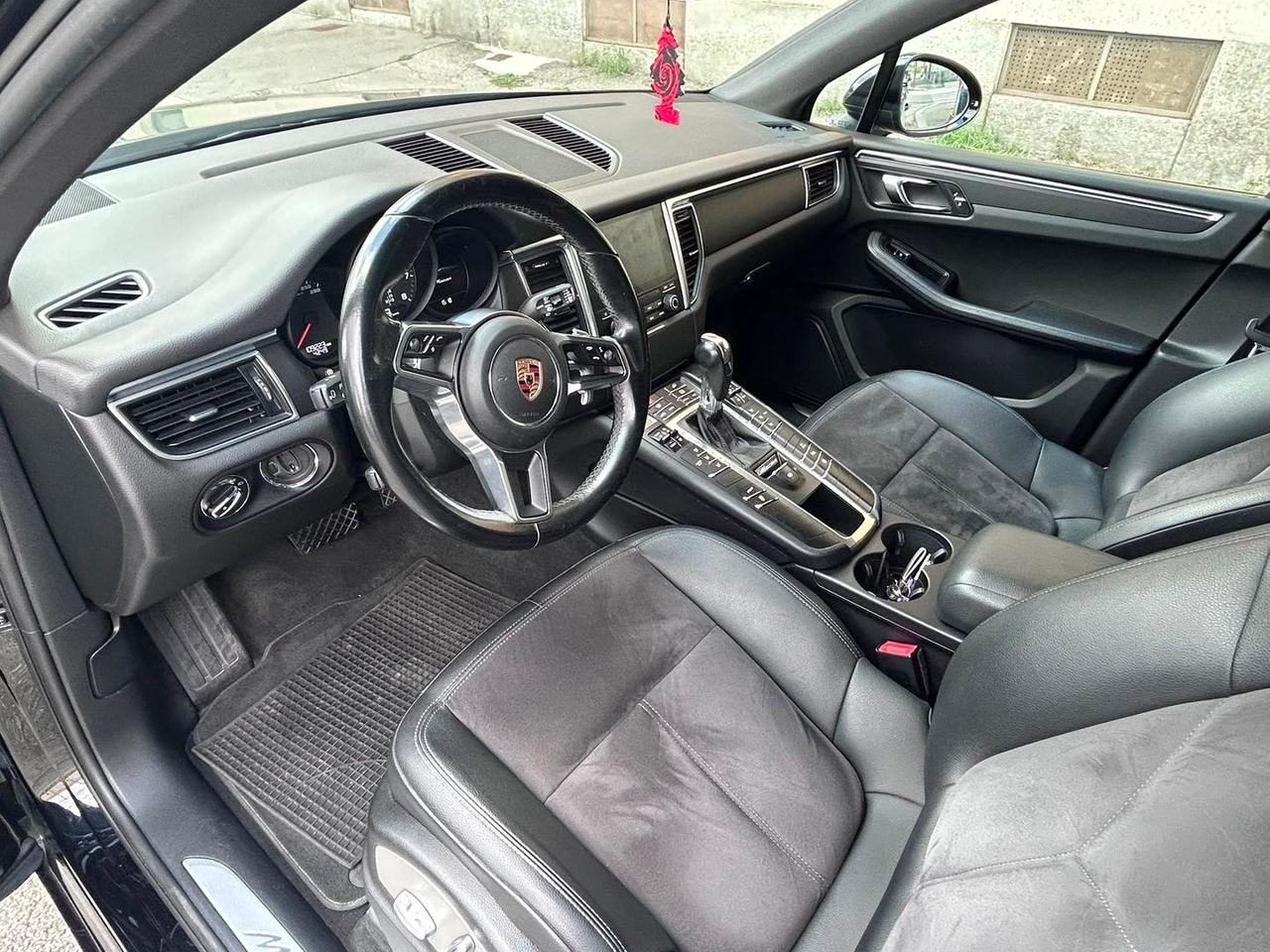 Porsche Macan 2.0 --MACAN #12062