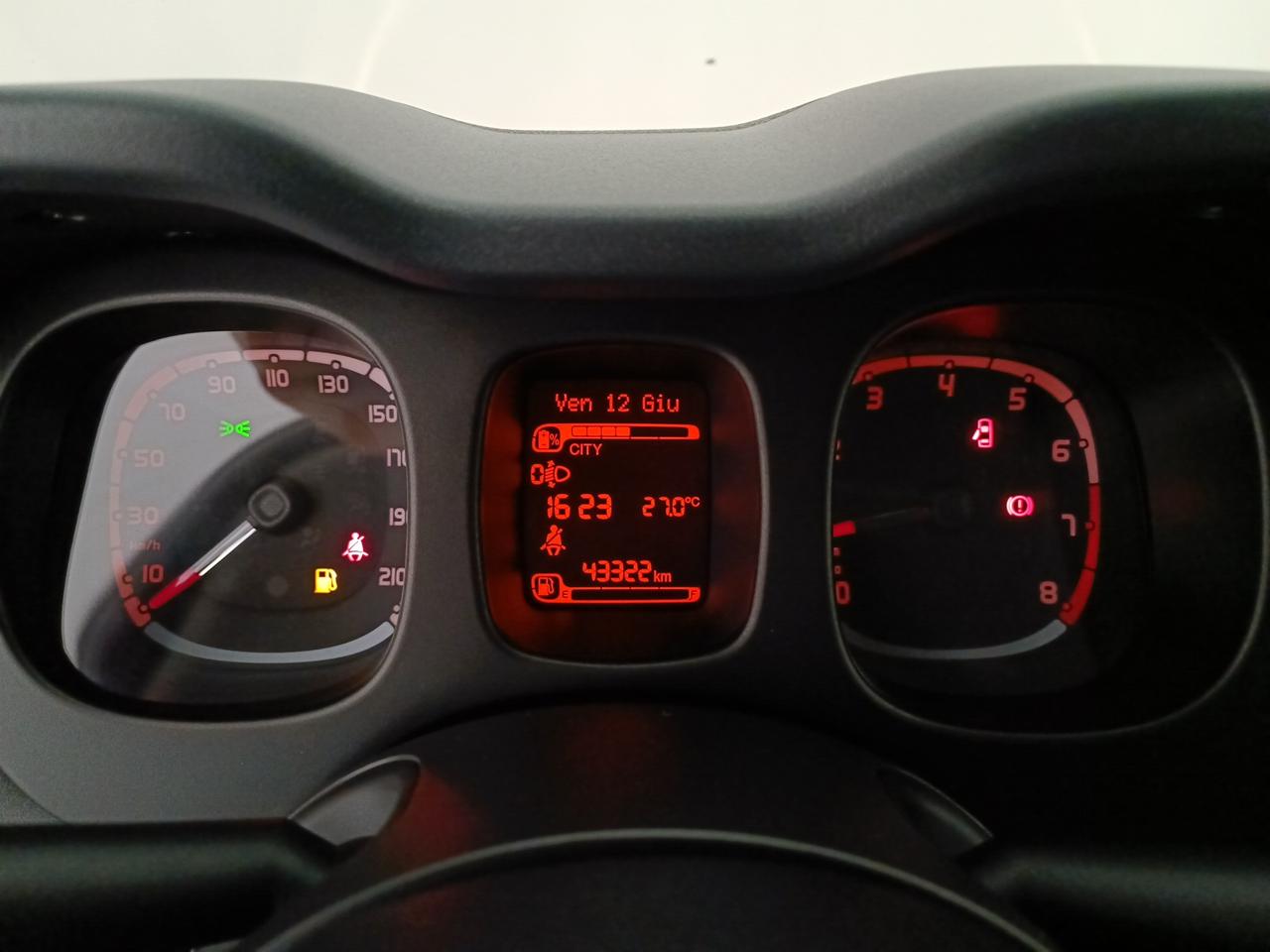 FIAT Panda 1.0 firefly hybrid Cross s&s 70cv 5p.ti