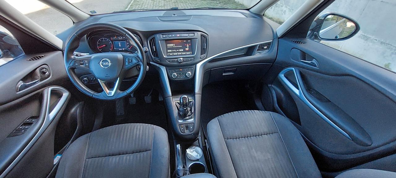 ZAFIRA 7 POSTI 1,6 METANO DI SERIE 150 CV TURBO, INNOVATION TELEFONO LEGA SENSORI FULL FULL
