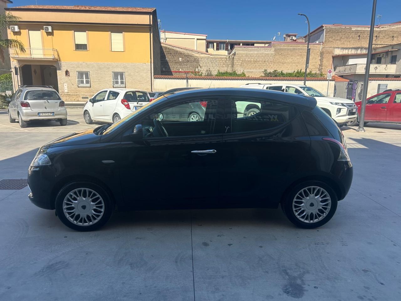 Lancia Ypsilon 1.2 GPL