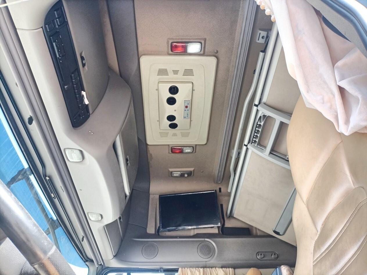 DAF XF 105 510 trattore stradale