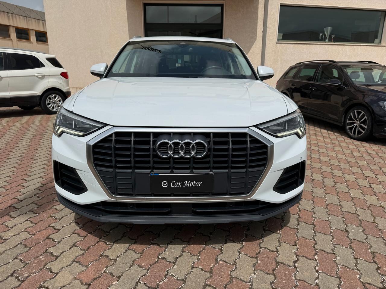 Audi Q3 35 TDI S tronic Business Advanced Matrix