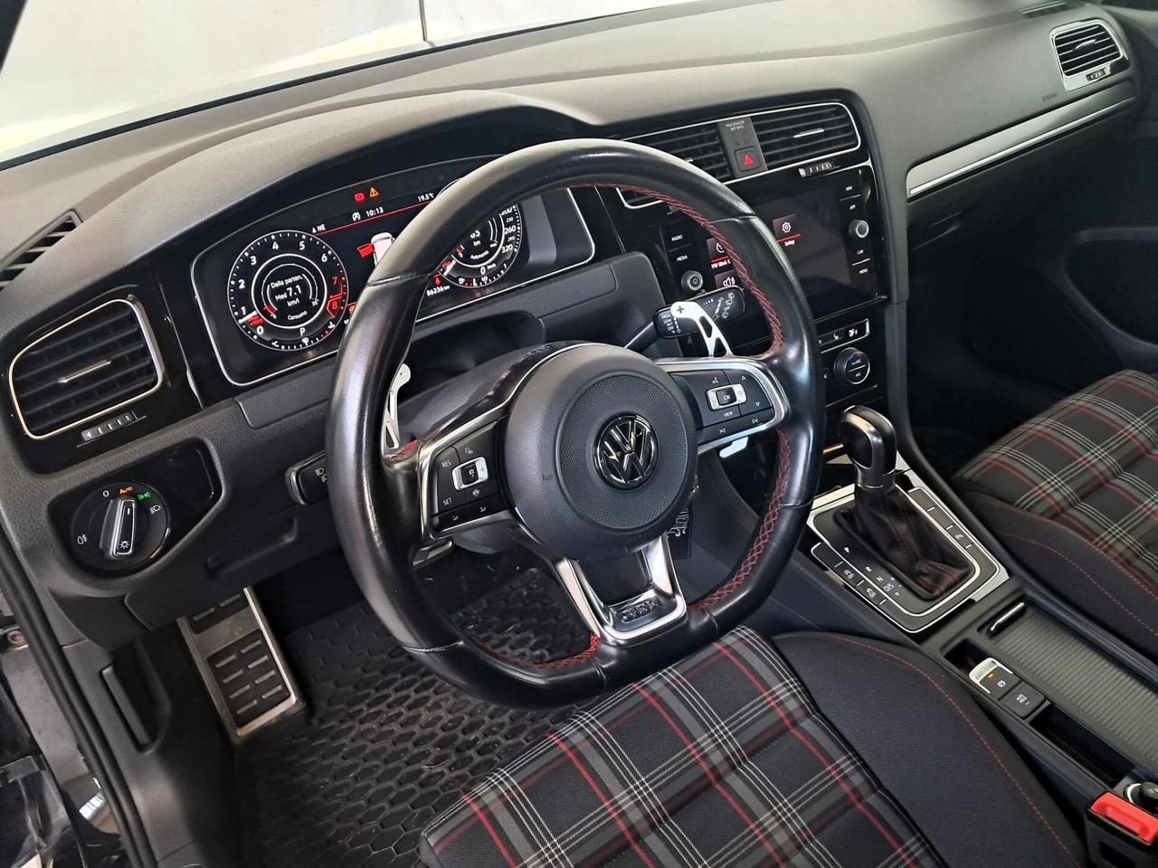 Volkswagen Golf GTI Performance 2.0 245 CV TSI DSG 5p. BMT