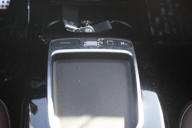 MERCEDES-BENZ A 180 d Automatic AMG Line Premium