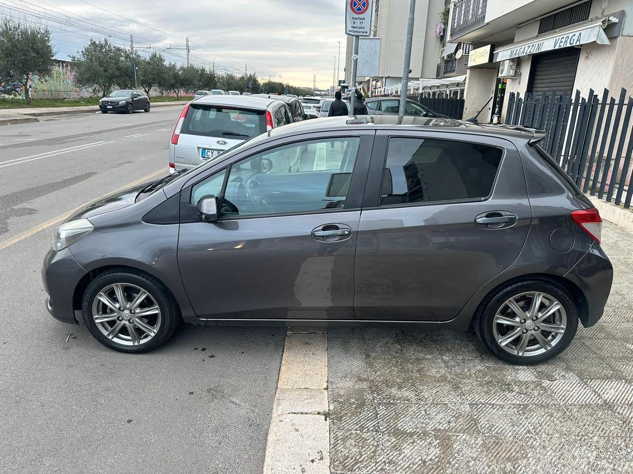 Toyota Yaris 1.4 D-4D 5 porte Lounge