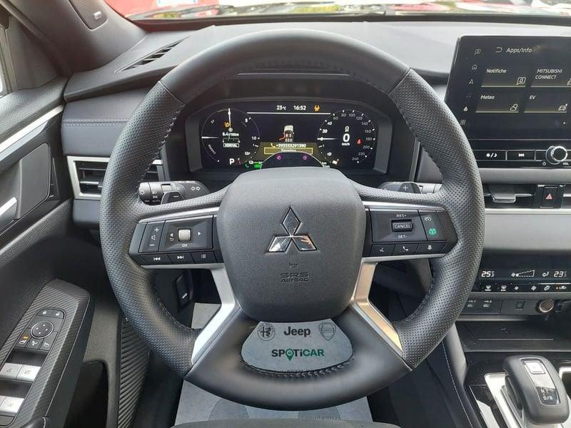 Mitsubishi Outlander PHEV 2.4L PHEV INTENSE