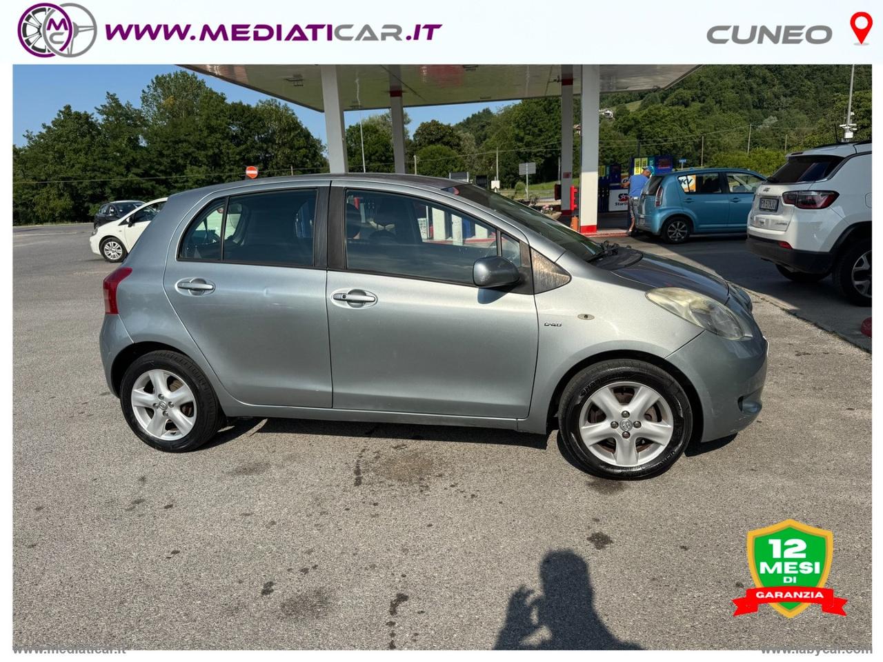 TOYOTA Yaris 1.0 5p. Sol