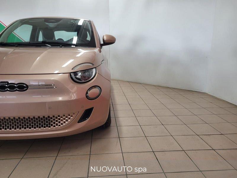 FIAT 500 Electric Elettrica Berlina 320 118cv + PACK TECH