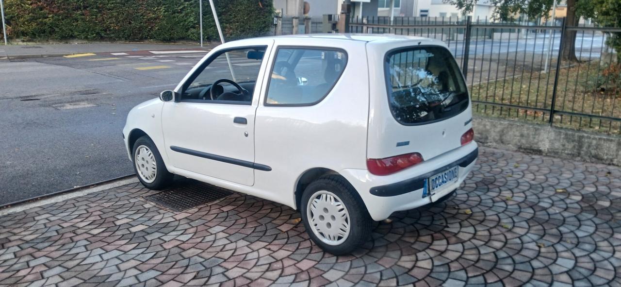 Fiat 600 pochi km clima