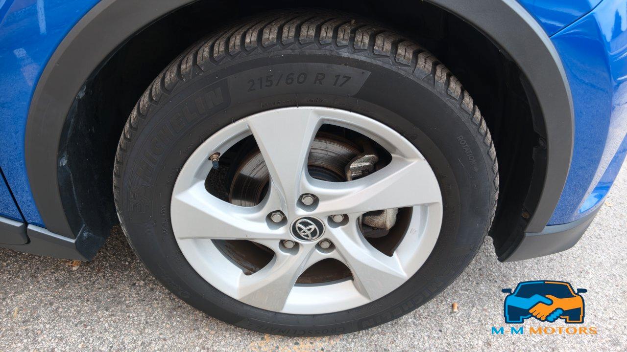 Toyota C-HR 5 Porte C-HR 1.8h Active 2wd e-cvt