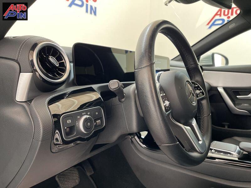 Mercedes-Benz CLA S.Brake 180 d AutoCLA matic Shooting Brake *Tetto*Cerchi*