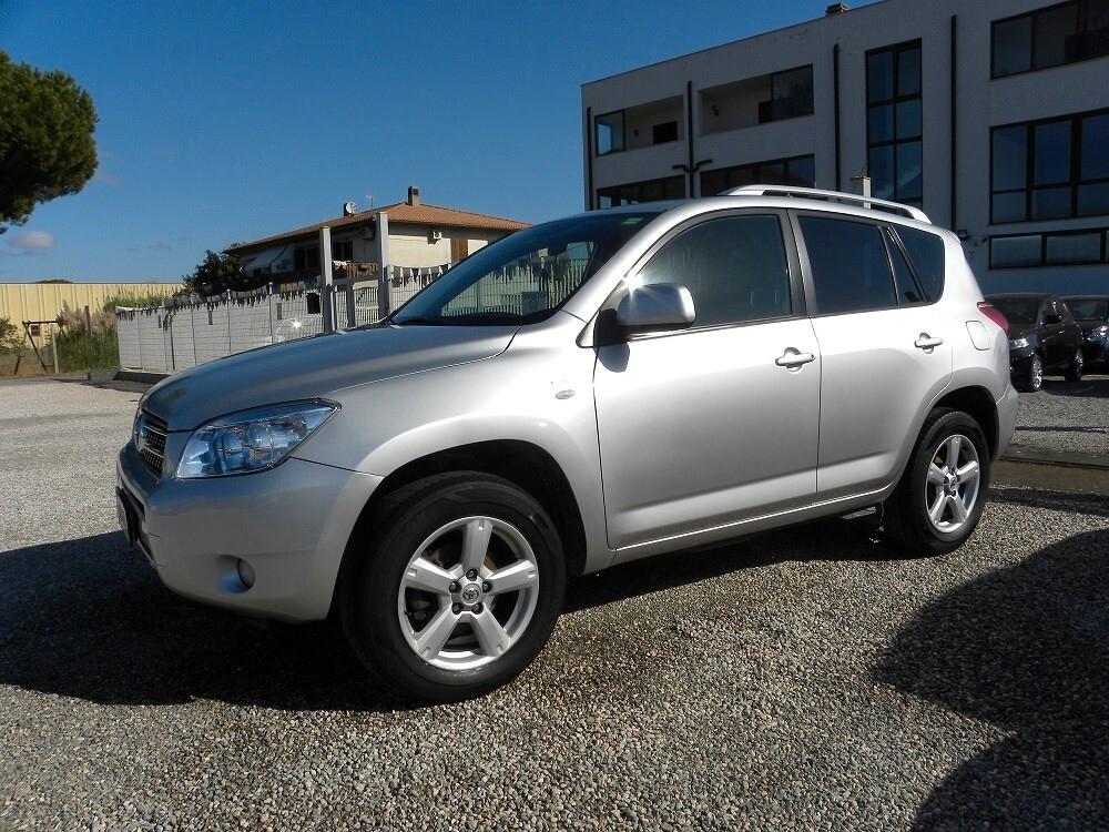 Toyota RAV 4 RAV4 2.2 D-4D 136 CV DPF Sol