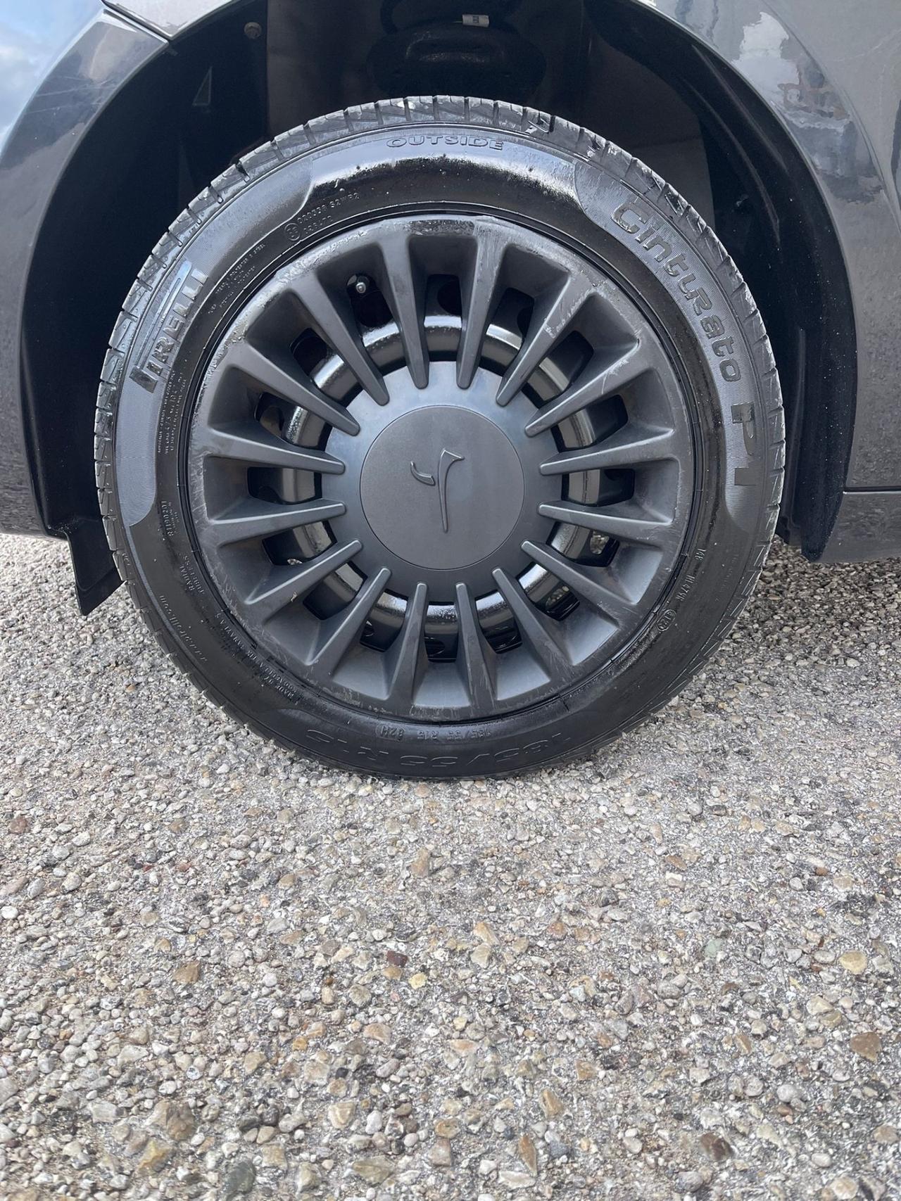 Lancia New Ypsilon 1.0 - Hybrid - GARANZIA