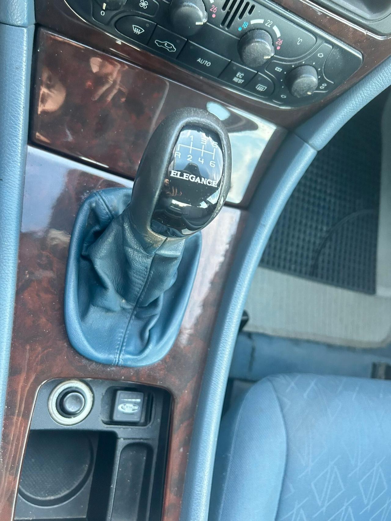 Mercedes-benz C 180 2.0 metano ASI 2001