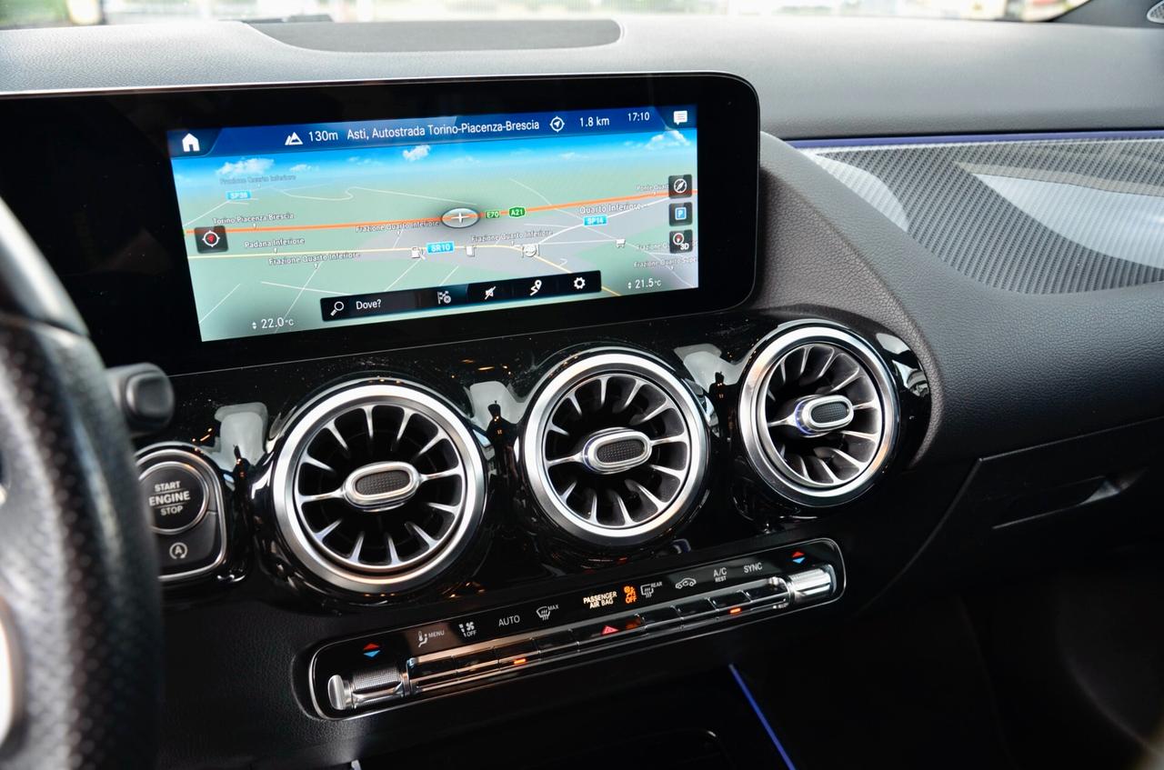 MERCEDES-BENZ GLA 220d PREMIUM AMG 4MATIC 190cv AUTO, UFF ITALIANA, FARI LED, NAVI, RETROCAMERA, 19", PERMUTE
