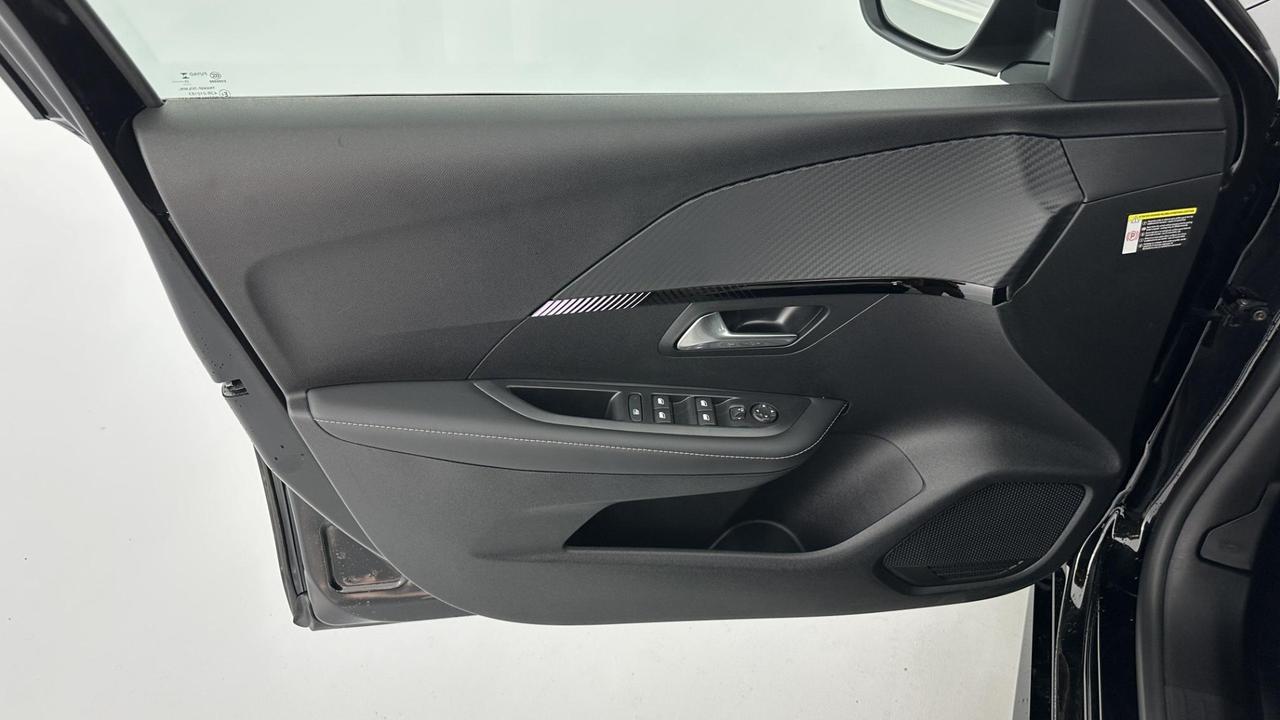 Peugeot 208 1.2 hybrid Allure 145cv e-dcs 6 IN PROMO