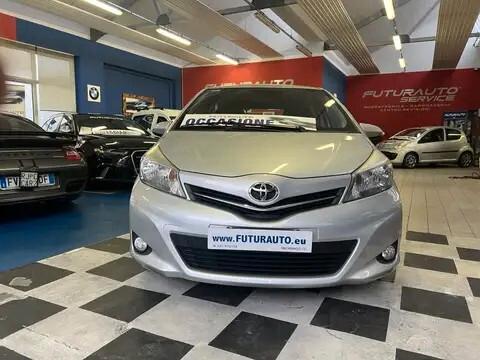 Toyota Yaris 1.0 Lounge | IDEALE NEO PATENTATI | Navi, Telecamera, Cruise Control