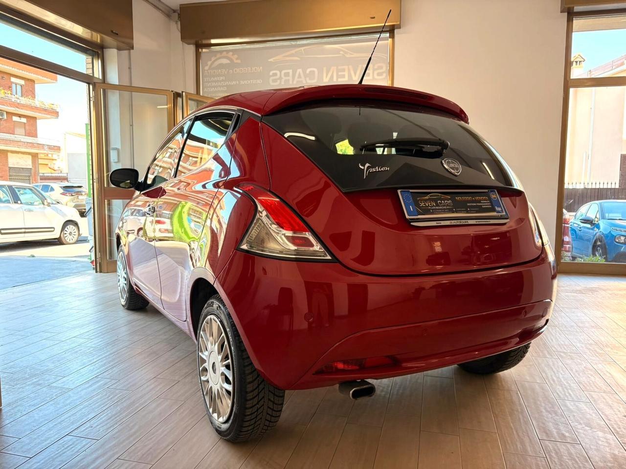 Lancia Ypsilon 1.2 69 CV 5 porte GPL Ecochic Gold