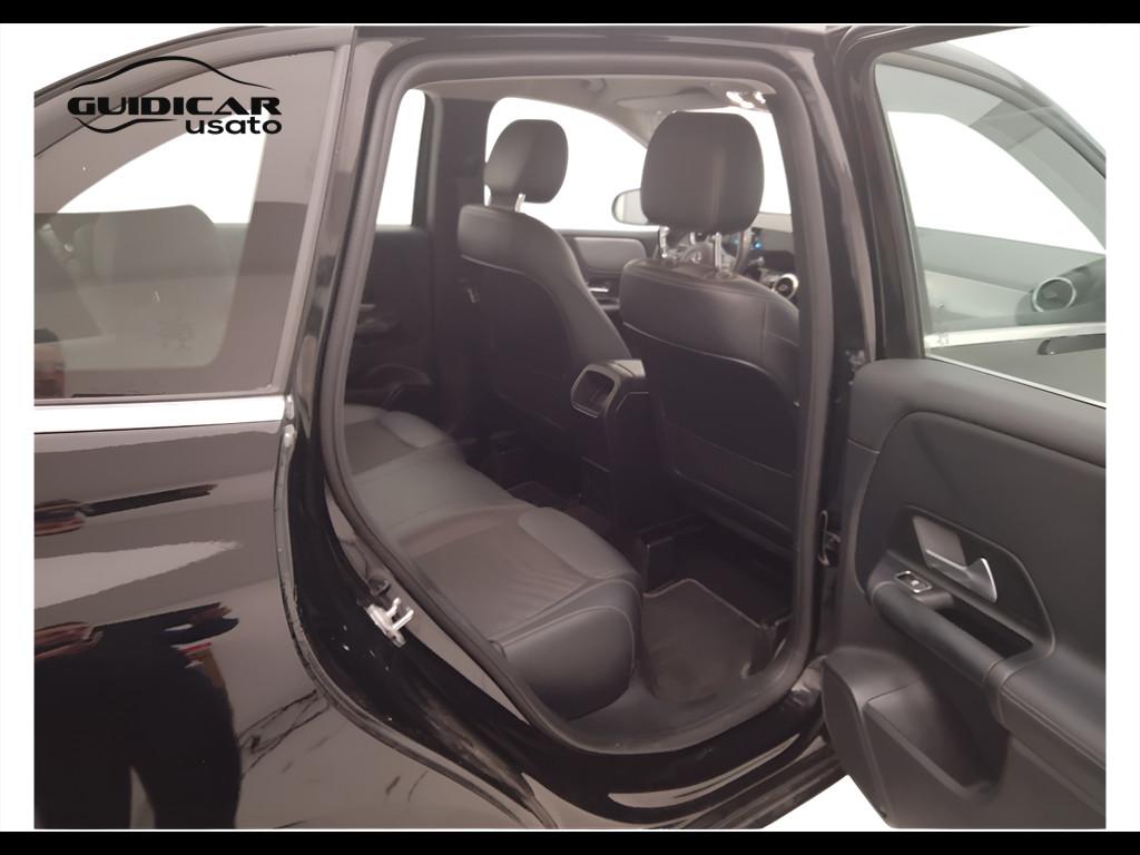 Mercedes-Benz Classe B - W247 2018 - B 180 d Sport auto