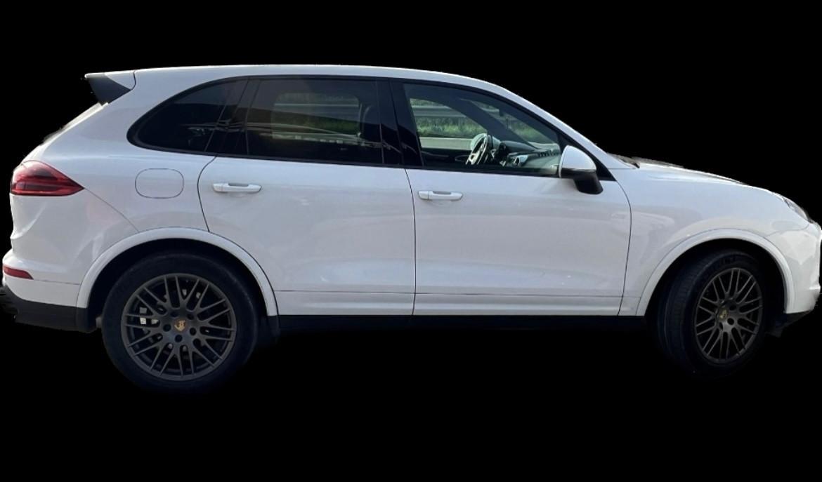 Porsche Cayenne 3.0 Diesel Platinum Edition VETTURA IN ARRIVO TRA 15GIORNI