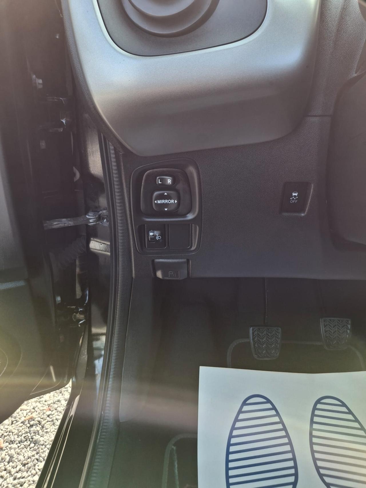 Peugeot 108 VTi 68 5 porte Allure TOP!