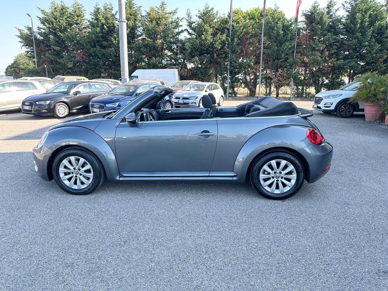 Volkswagen Maggiolino Cabrio 1.6TDI - 2015