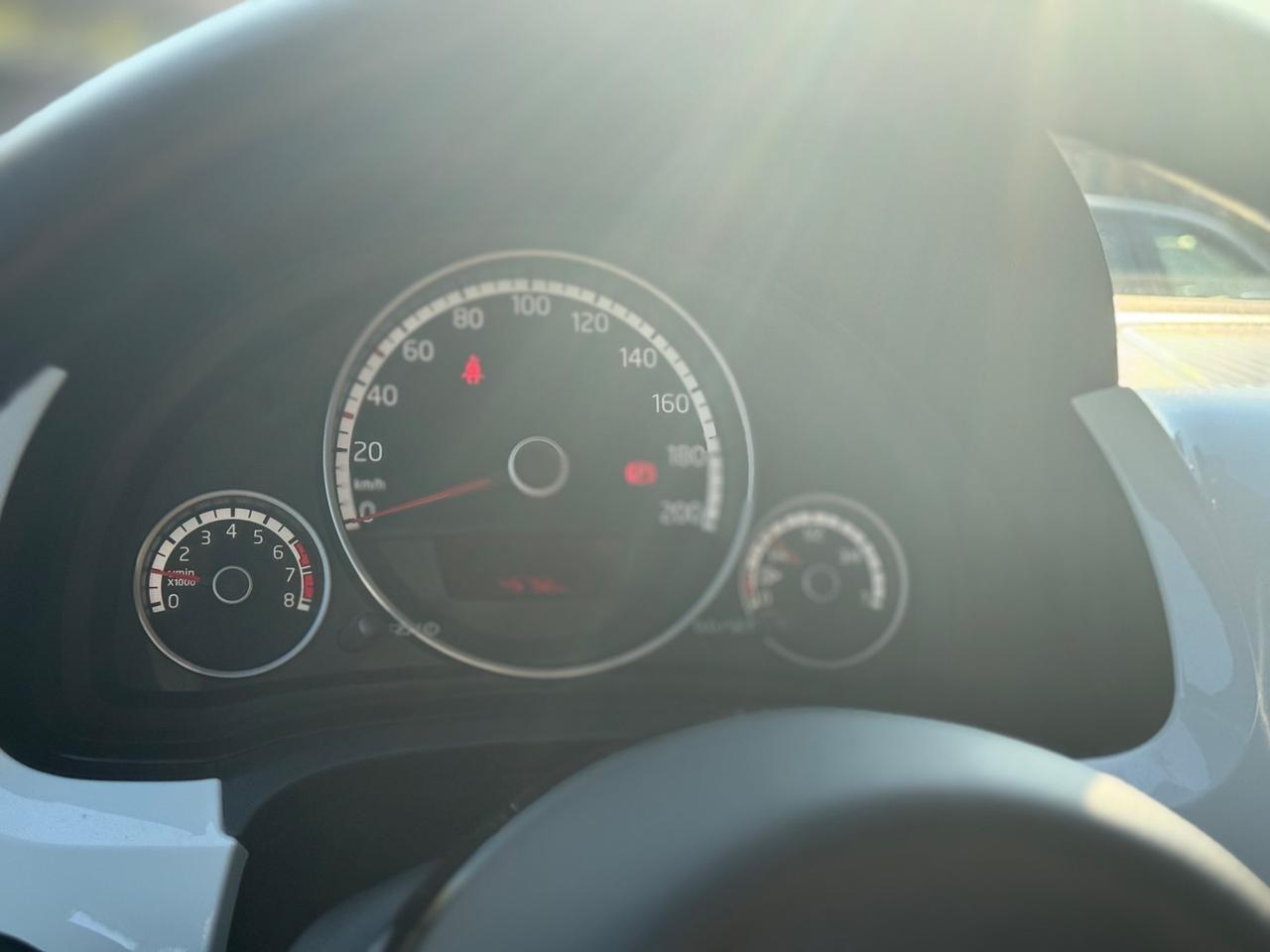 Volkswagen up! 1.0 5p. move up! + GARANTITA NEOPATENTATI OK