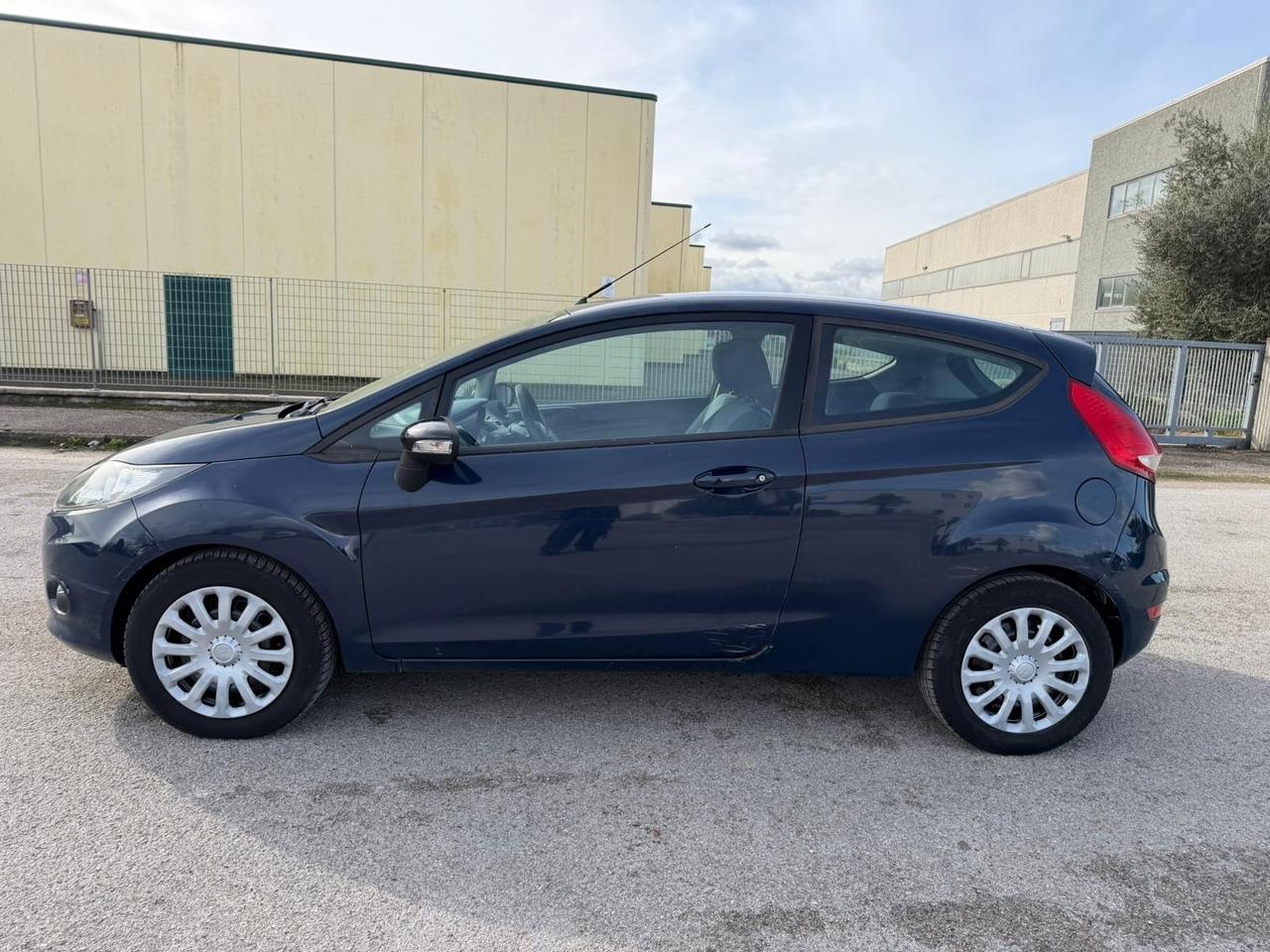 Ford Fiesta 1.4 3 porte Bz.- GPL Titanium