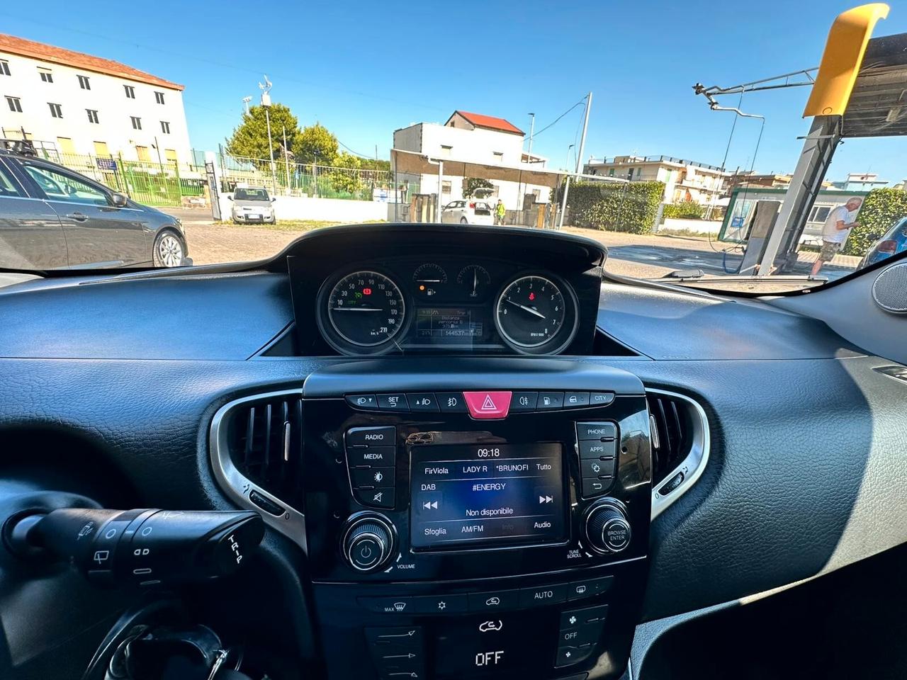 Lancia Ypsilon 0.9 TwinAir 85 CV 5 porte Metano Ecochic Gold