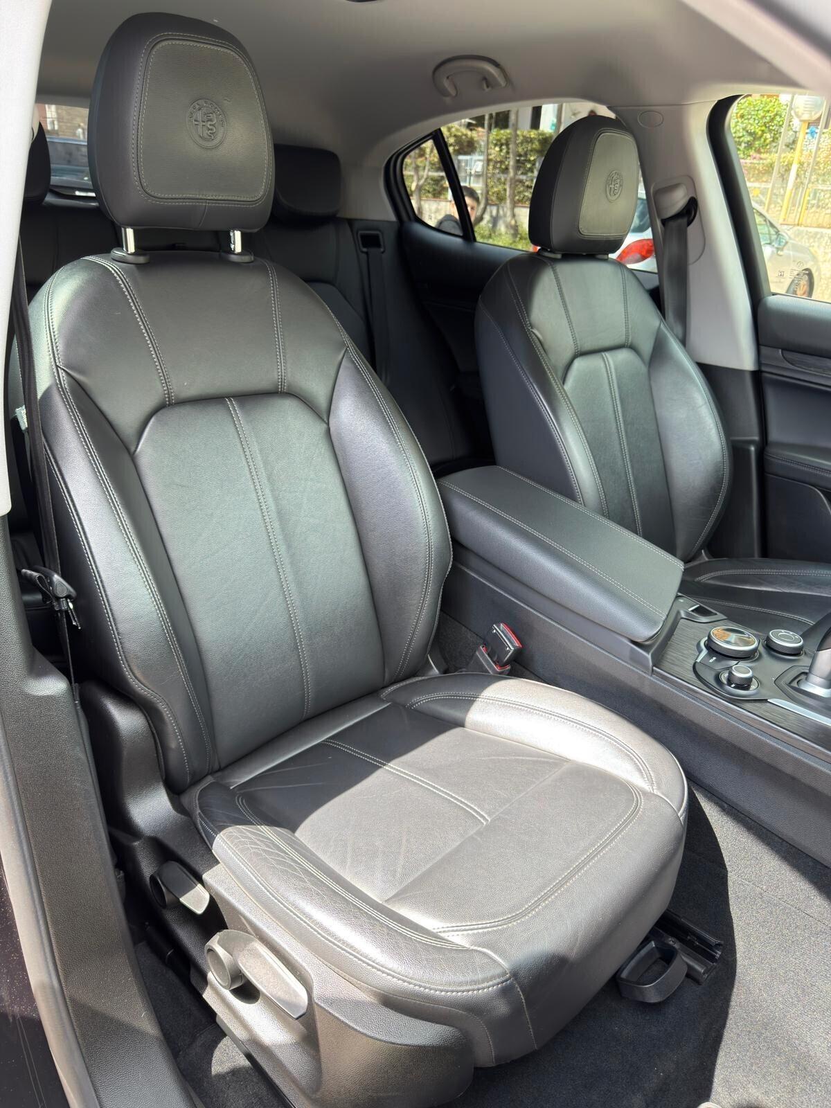 Alfa Romeo Stelvio 2.2 Turbodiesel 210 CV AT8 Q4 Executive