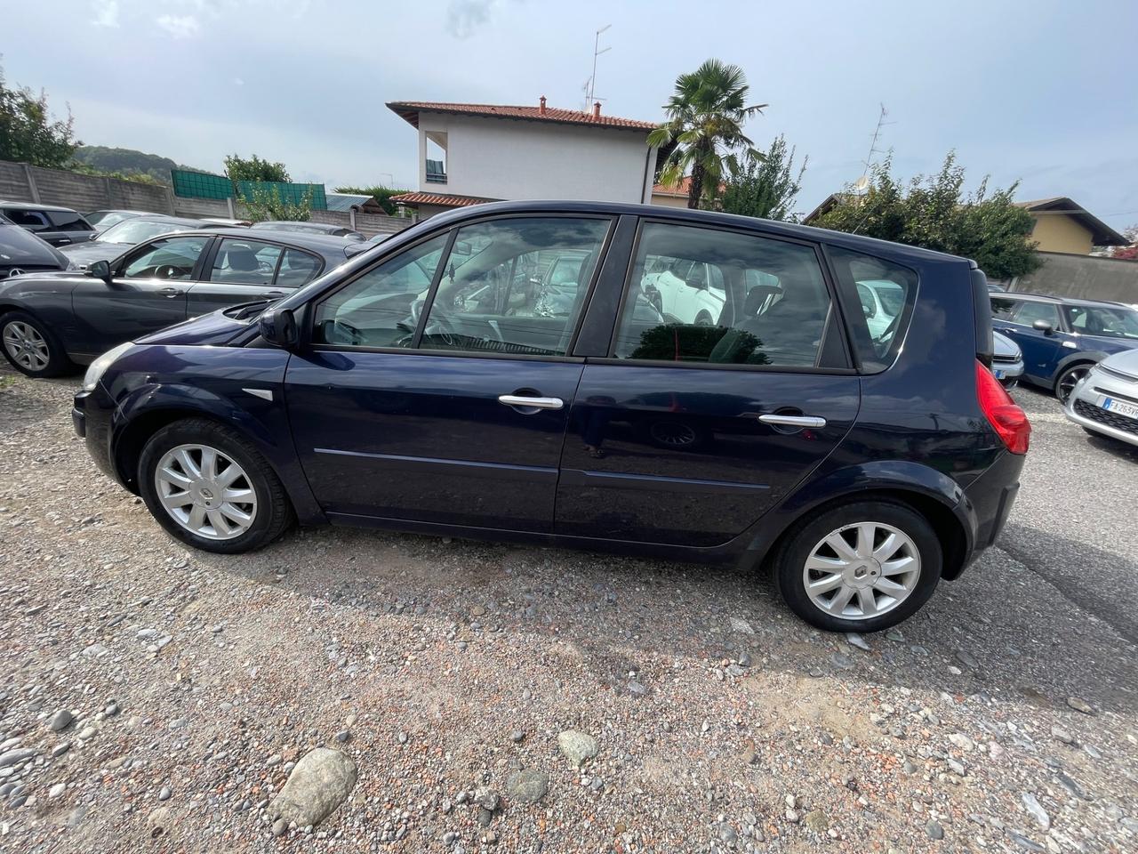 Renault Scenic Grand Scénic 1.5 dCi/105CV PlayStation Portable